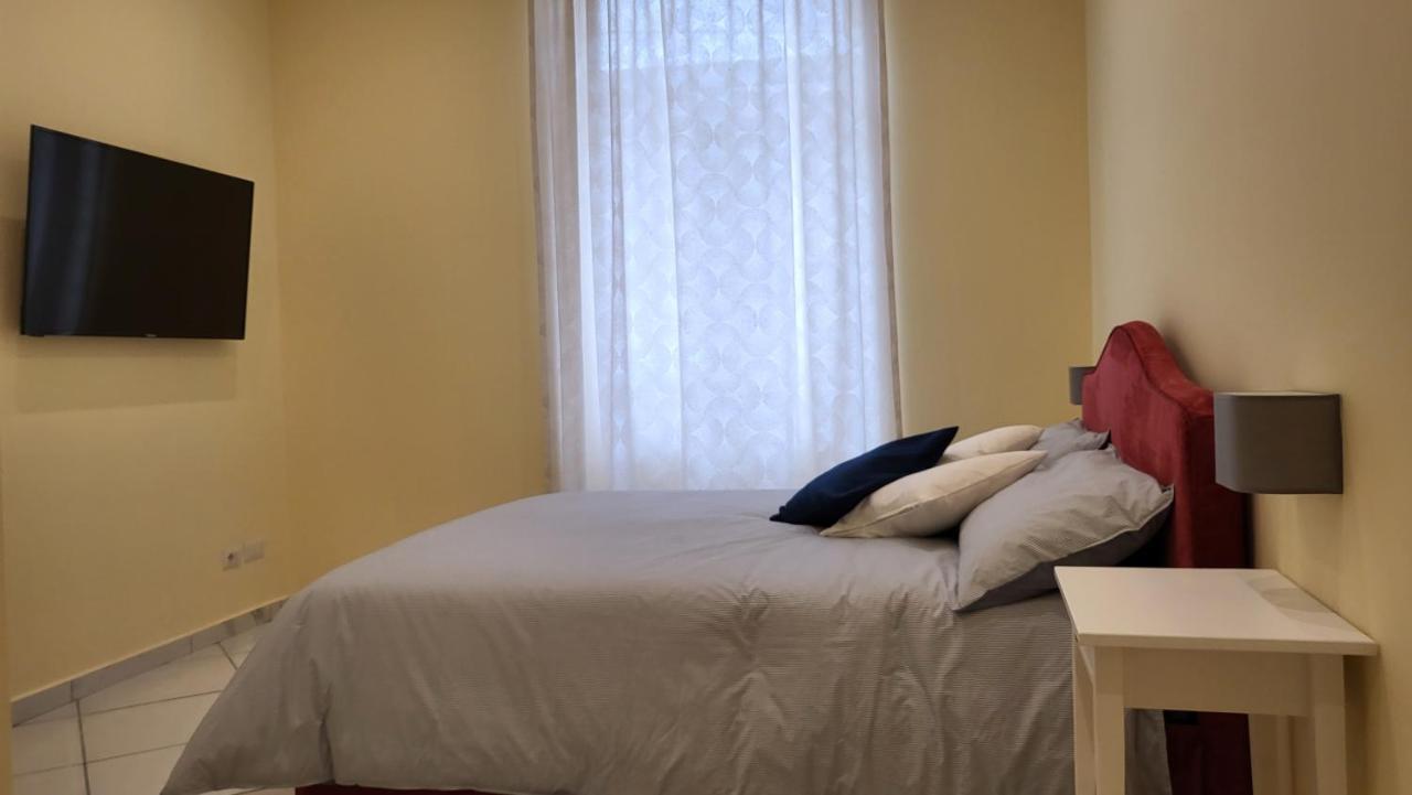 La Casa Di Bruno Suites Napoli Ngoại thất bức ảnh