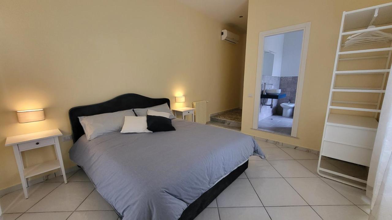 La Casa Di Bruno Suites Napoli Ngoại thất bức ảnh